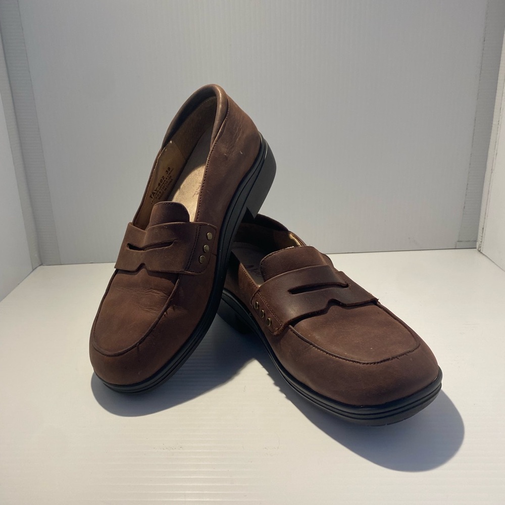 Alegria Brown Nubuck Tay Classic Penny Loafers Euro 39